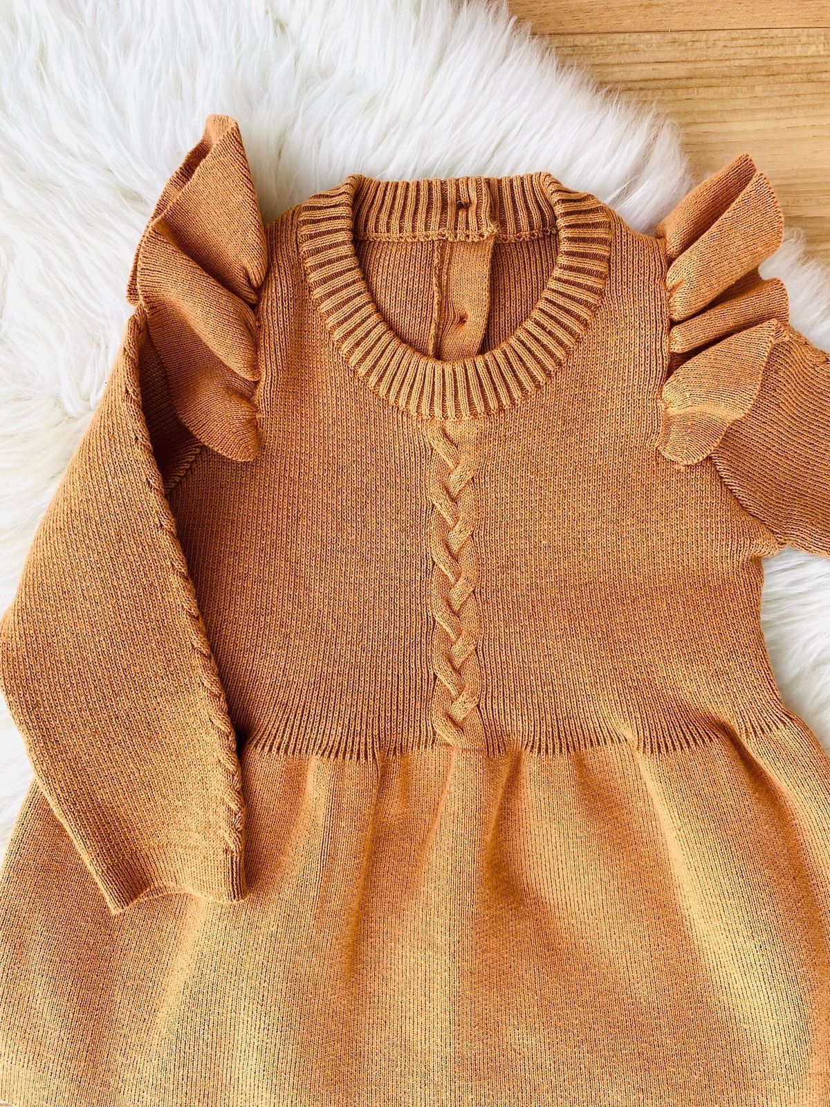 Vestido tejido voladito