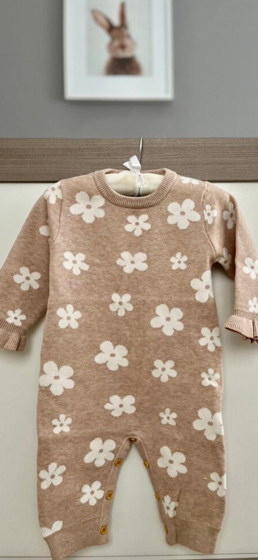 Enterizo floreado rosa